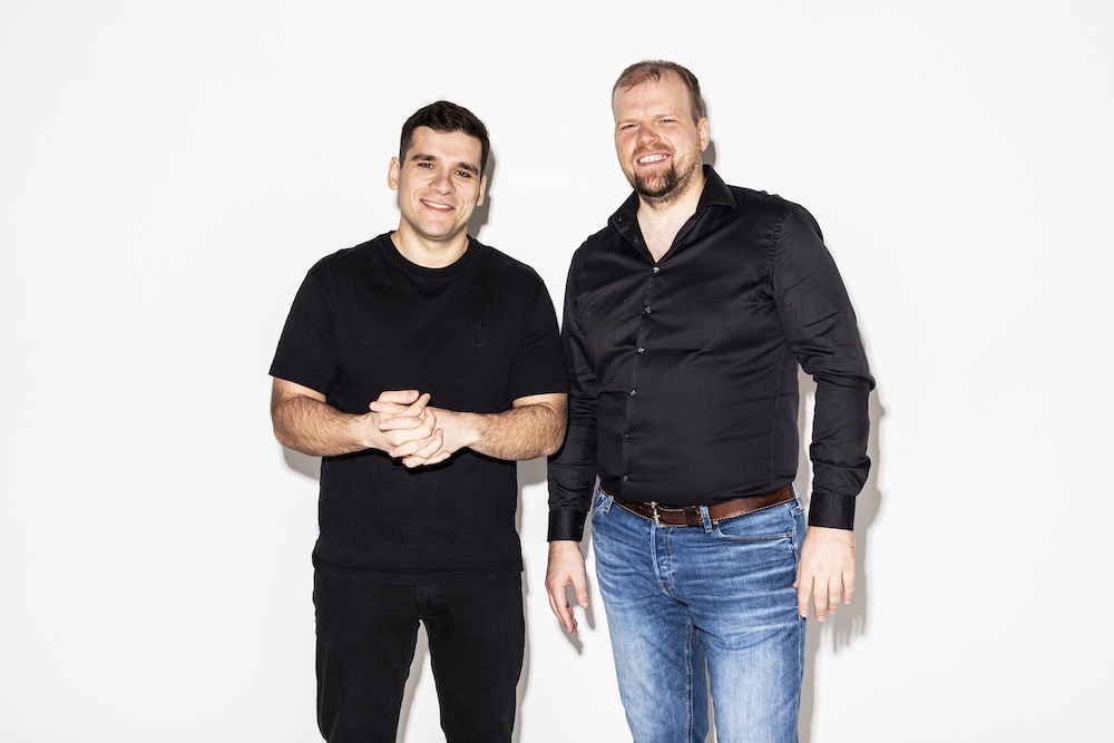 CERN has teamed up with Latvian AI startup Sorsera to embed agent‑based AI in its €600 M annual proc...